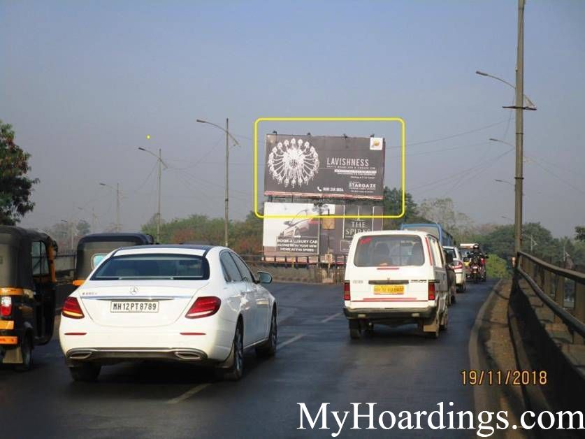 OOH Advertising University Flyover in Pune, Outdoor Publicity Companies, Hoardings Agency in Pune